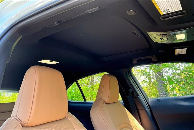 Certified 2026 Lexus UX 300h AWD w/ Accessory Package (2T) image 27