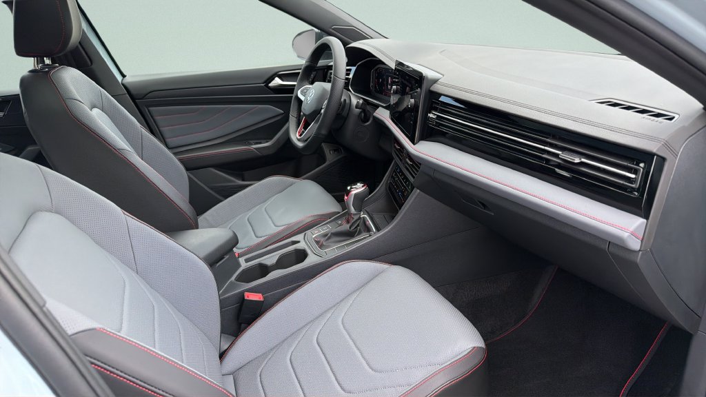 Used 2026 Volkswagen Jetta GLI Autobahn FWD image 31