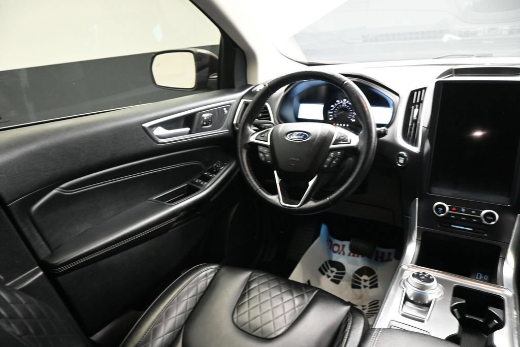 Certified 2023 Ford Edge Titanium AWD/4WD image 12