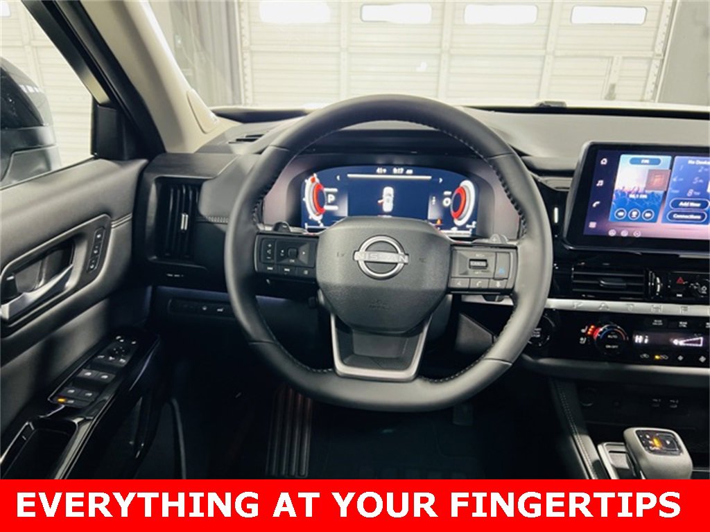 New 2026 Nissan Pathfinder Platinum image 5