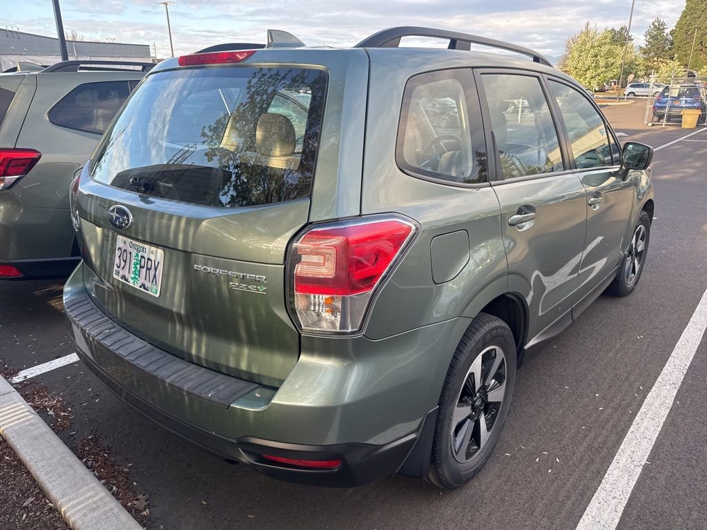 Used 2017 Subaru Forester 2.5i w/ Popular Package #2A image 3