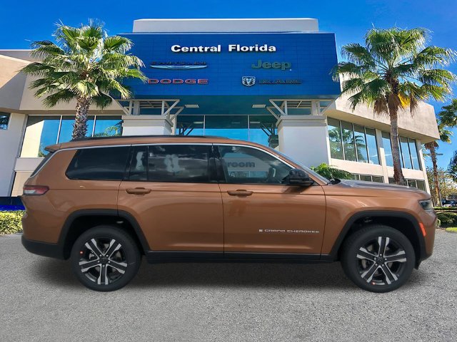 New 2027 Jeep Grand Cherokee L Limited RWD image 4