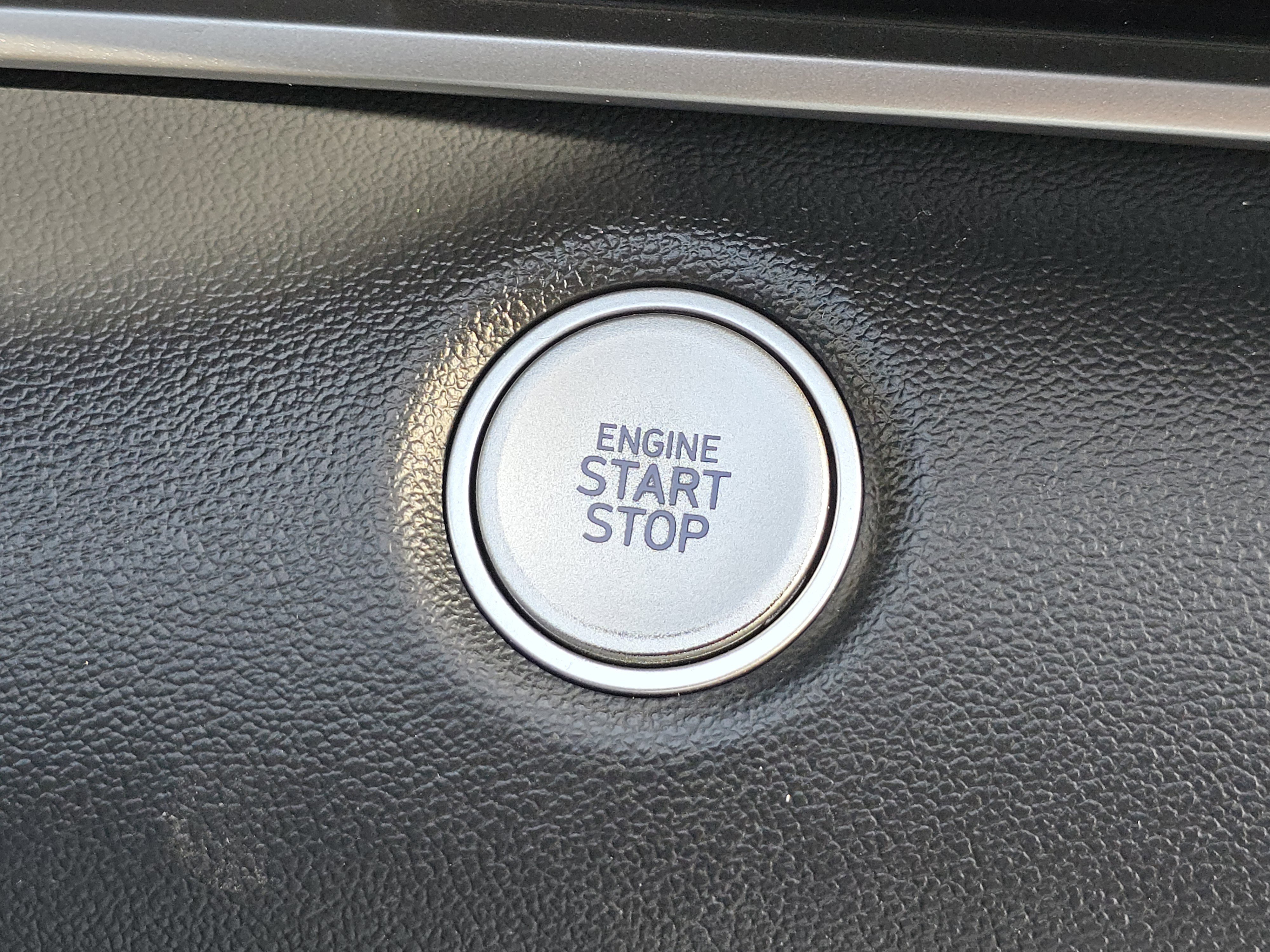 Used 2021 Hyundai Elantra SEL FWD image 25