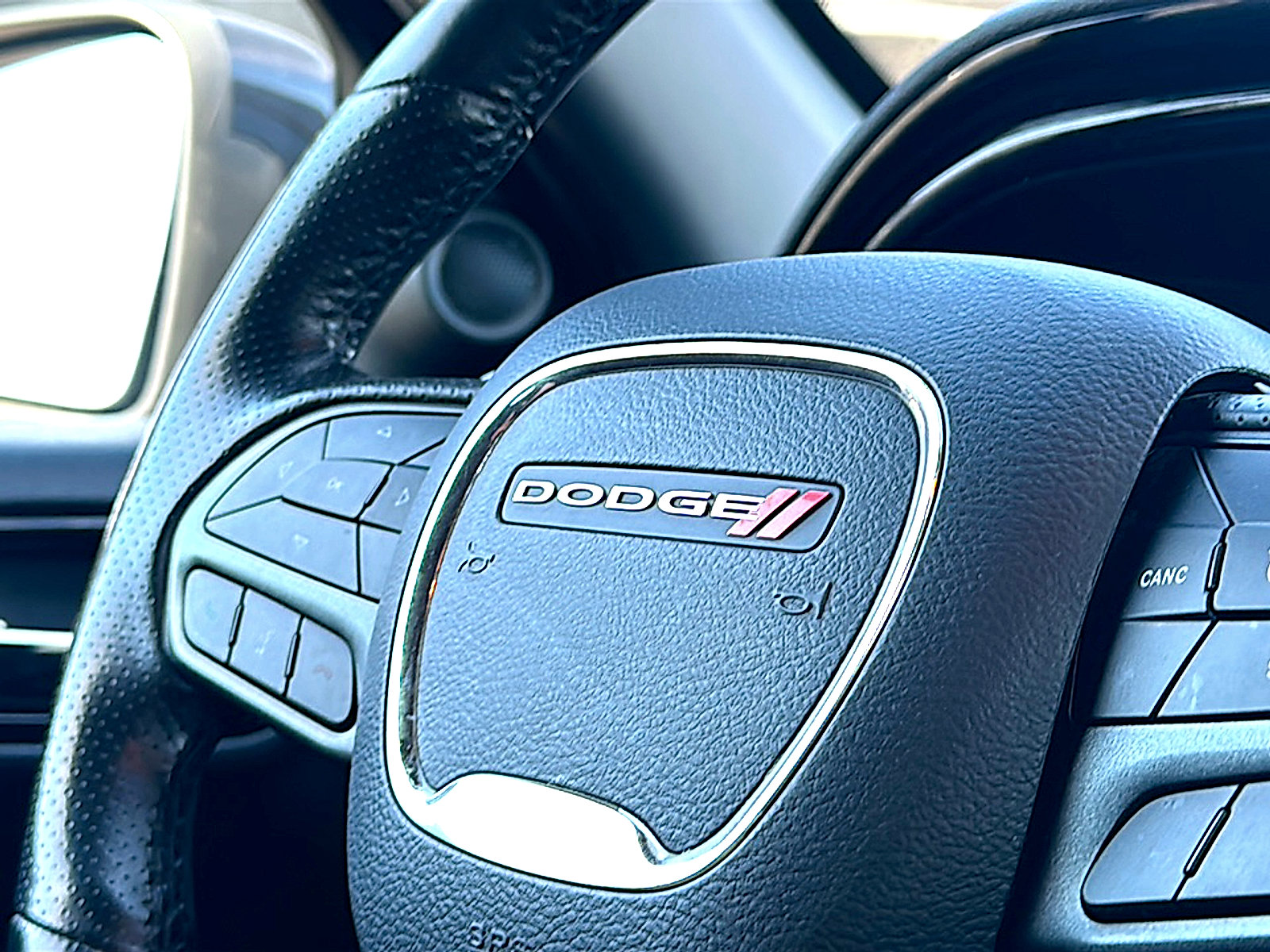 Used 2023 Dodge Durango GT image 31