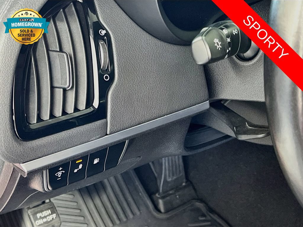 Used 2019 Kia Stinger RWD image 8