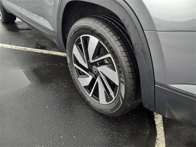 Used 2025 Volkswagen Atlas SE image 10