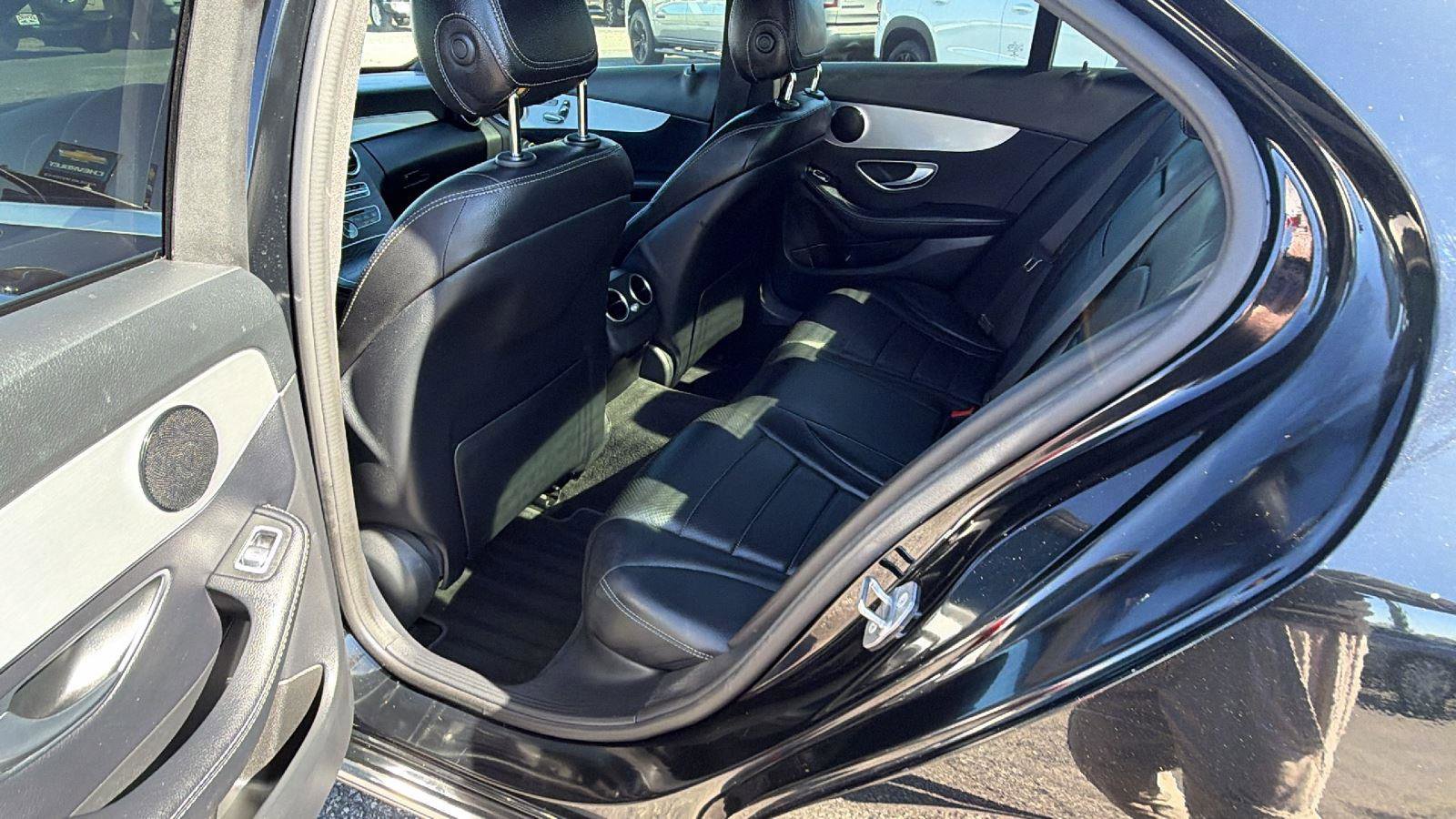 Used 2018 Mercedes-Benz C 300 Sedan image 21