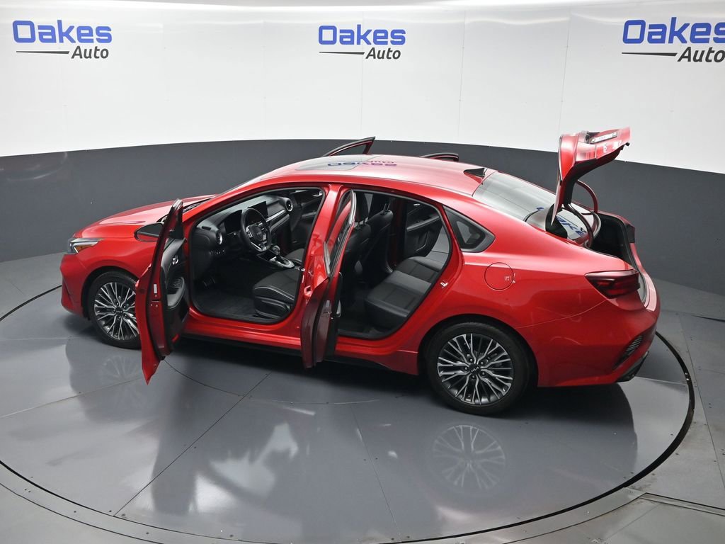 Certified 2024 Kia Forte GT-Line w/ GT-Line Premium Package image 60