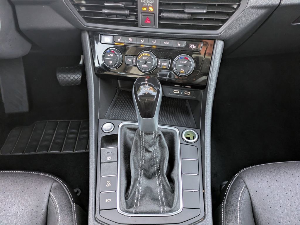 Certified 2024 Volkswagen Jetta SE image 18