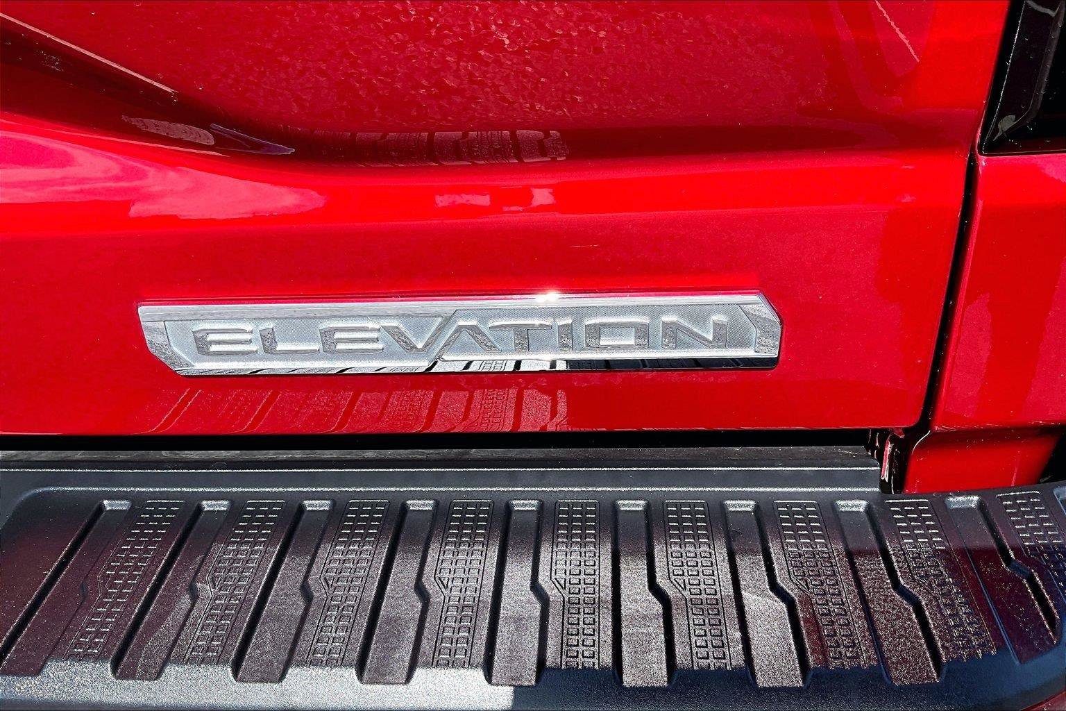 Used 2024 GMC Sierra 1500 Elevation AWD/4WD image 9
