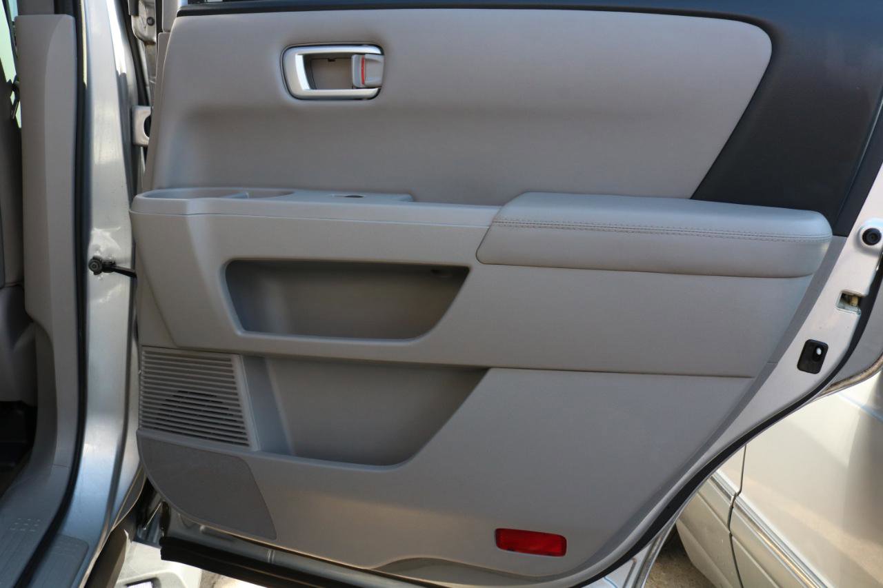 Used 2014 Honda Pilot Touring image 36