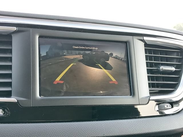 Used 2023 Chrysler Voyager LX FWD image 20