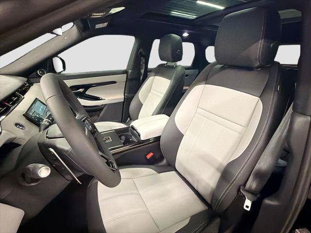 New 2026 Land Rover Range Rover Evoque Hoxton AWD/4WD image 5