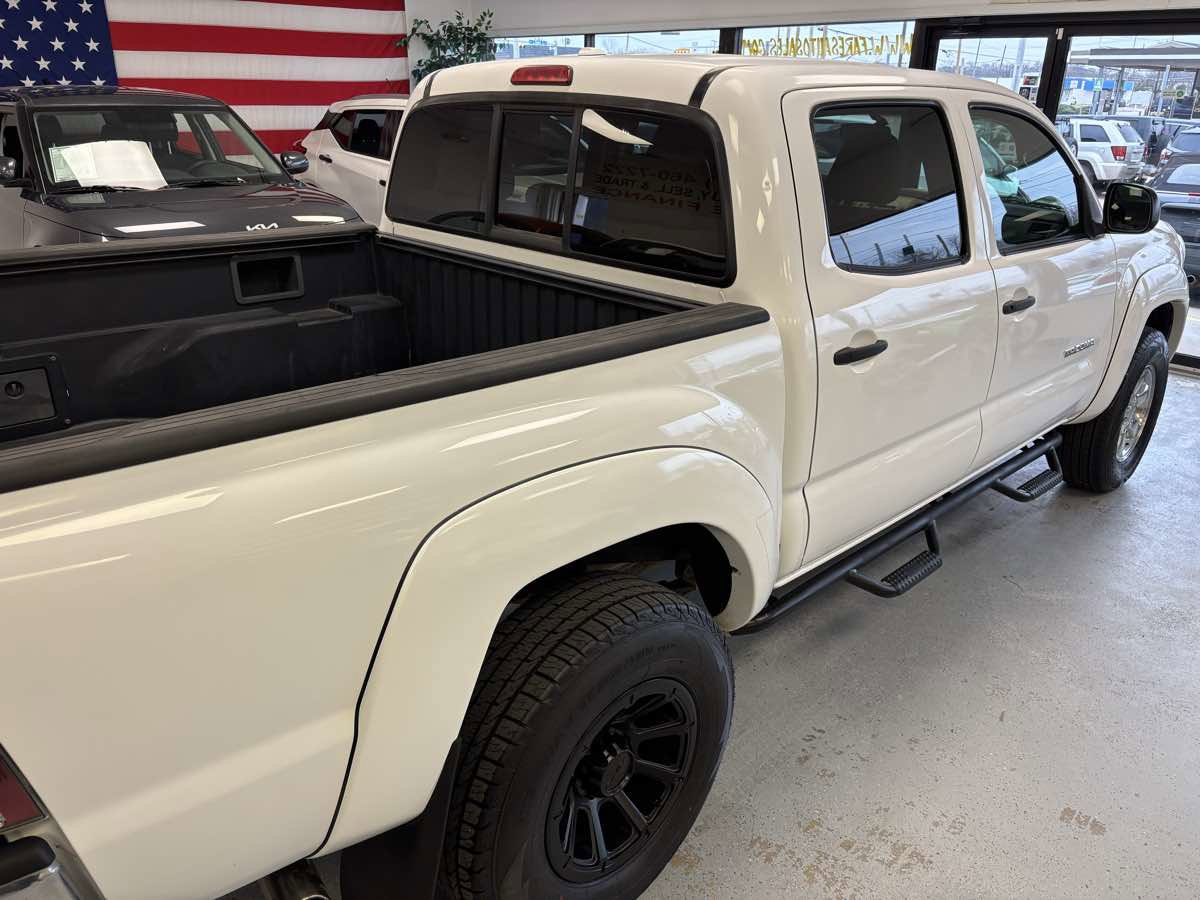 Used 2009 Toyota Tacoma PreRunner image 12