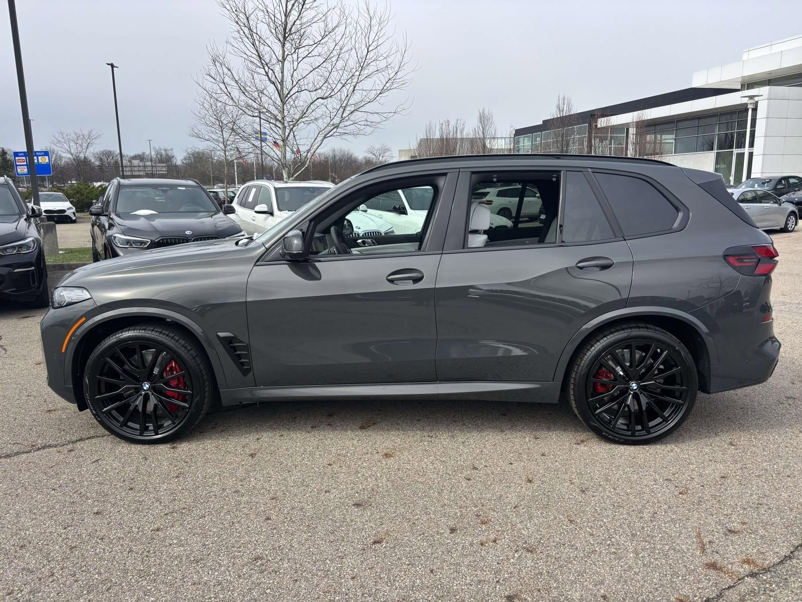 New 2026 BMW X5 M60i AWD/4WD image 8