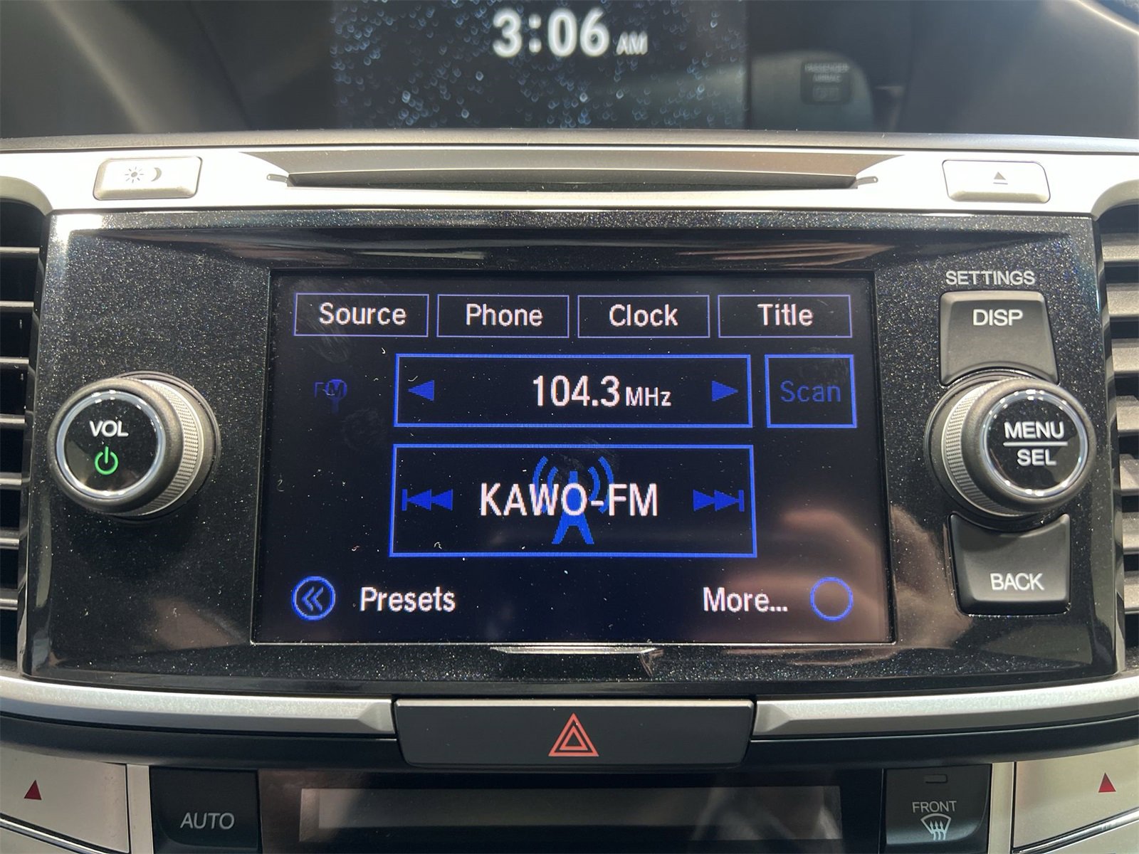 Used 2015 Honda Accord EX-L image 16