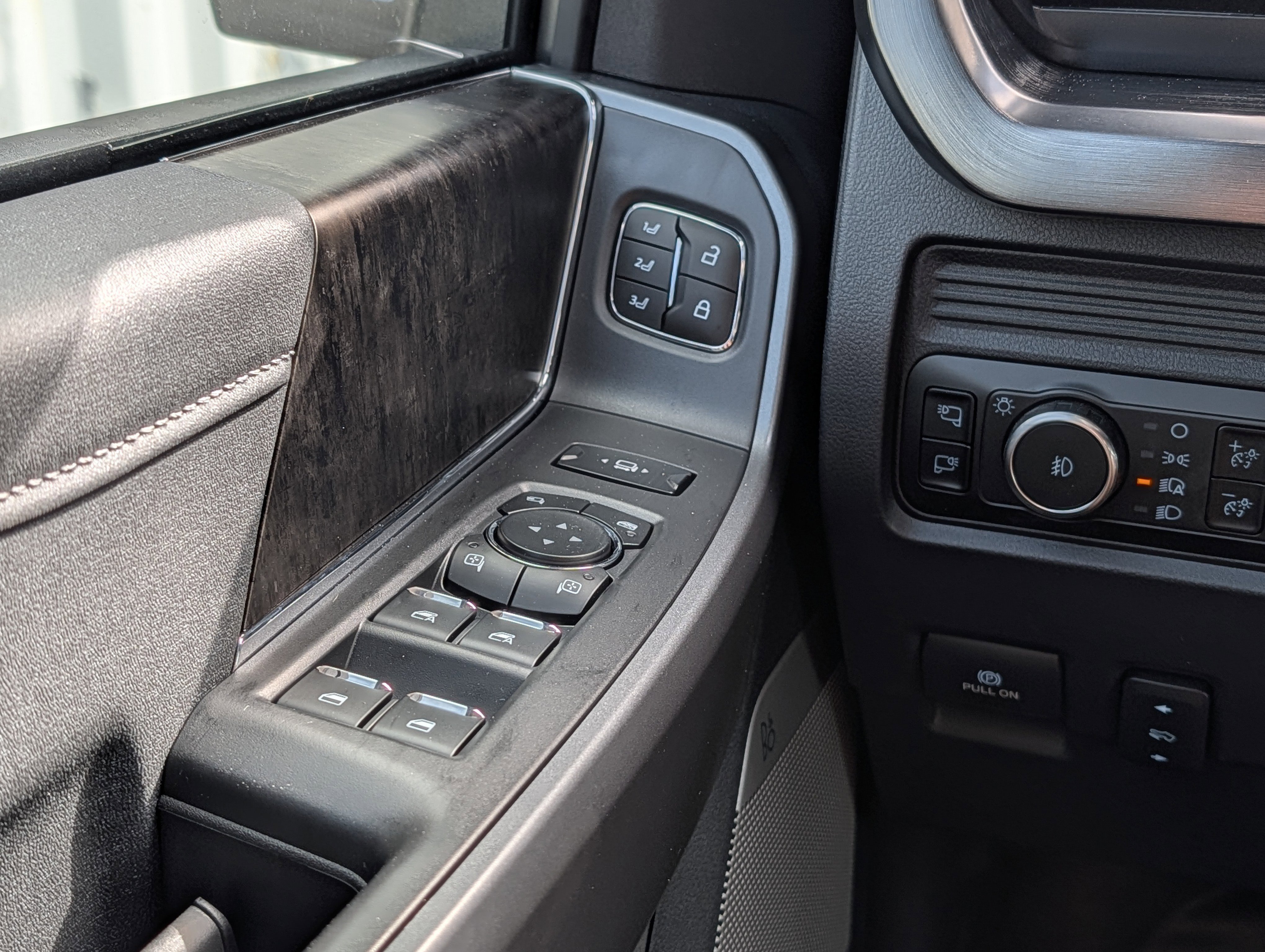 New 2026 Ford F350 Lariat image 28