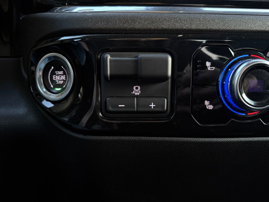 Used 2024 GMC Sierra 3500 SLE image 35