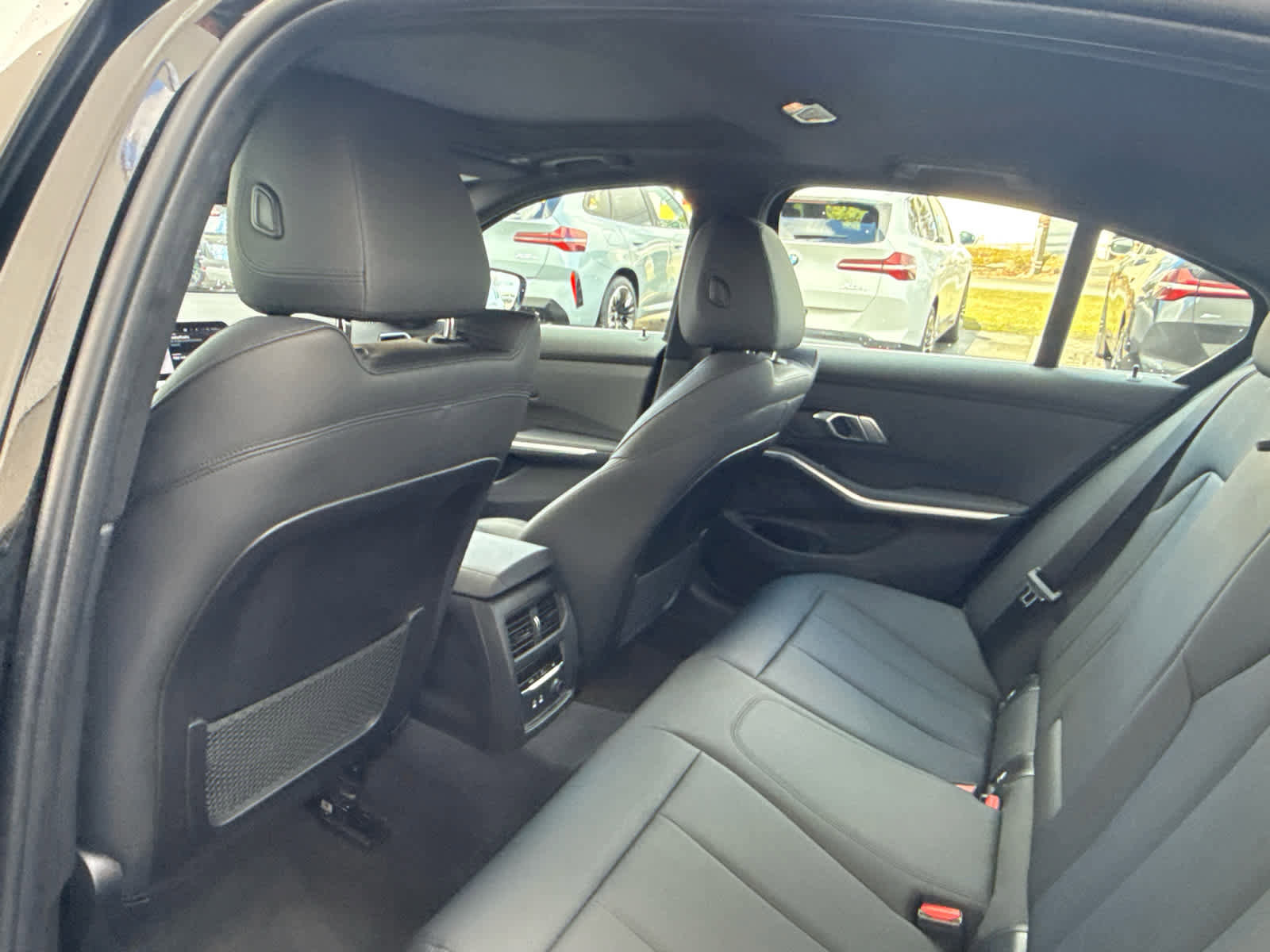 Used 2019 BMW 330i xDrive Sedan w/ Convenience Package image 16