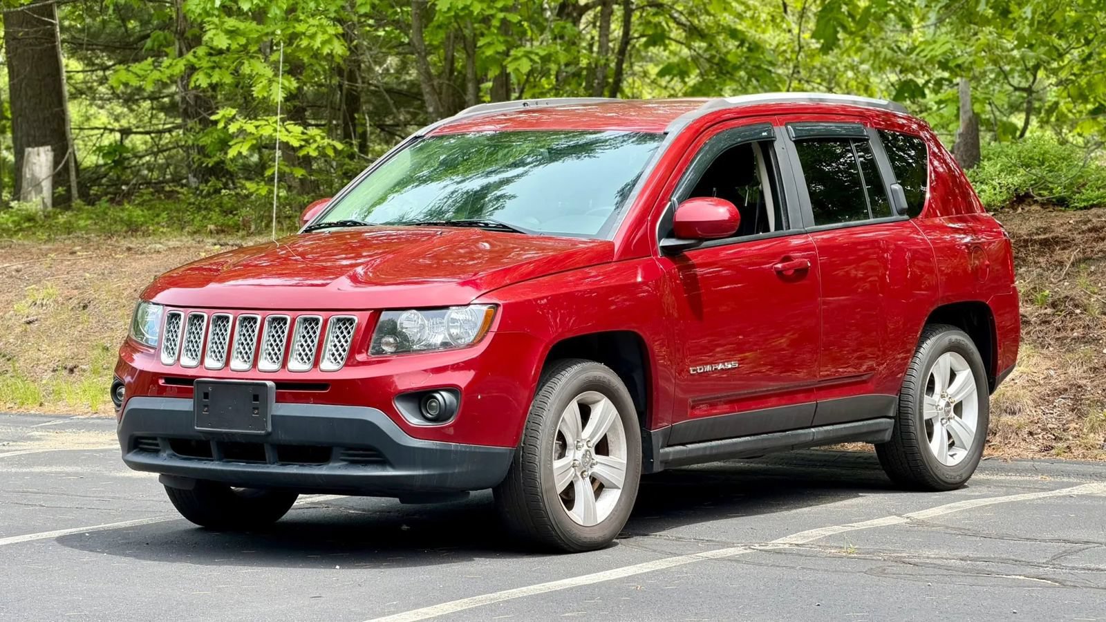 Used 2016 Jeep Compass Latitude AWD/4WD image 5
