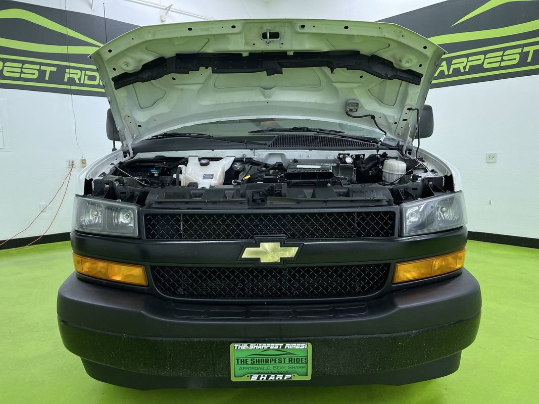 Used 2019 Chevrolet Express 3500 Extended w/ Driver Convenience Package image 4