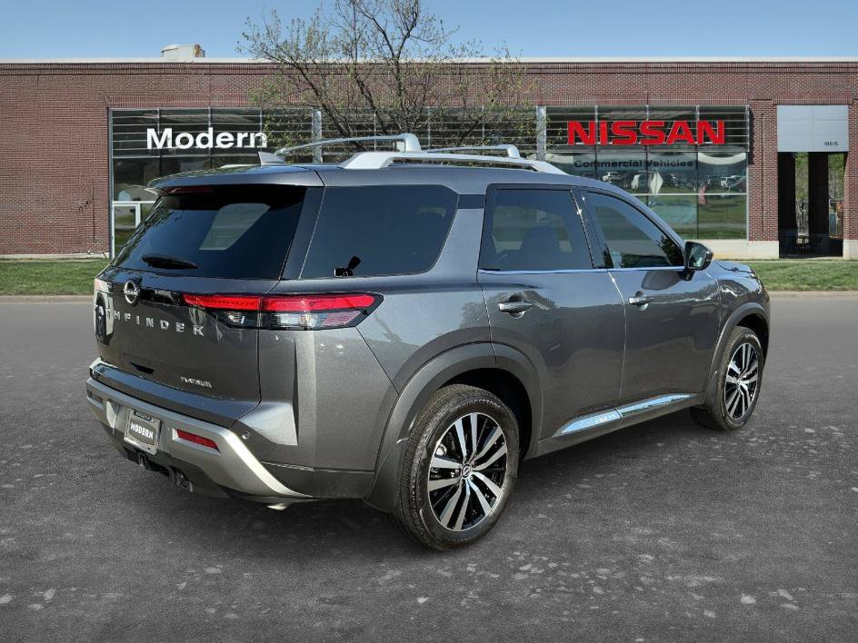 Certified 2025 Nissan Pathfinder Platinum w/ Cargo Package FWD image 4