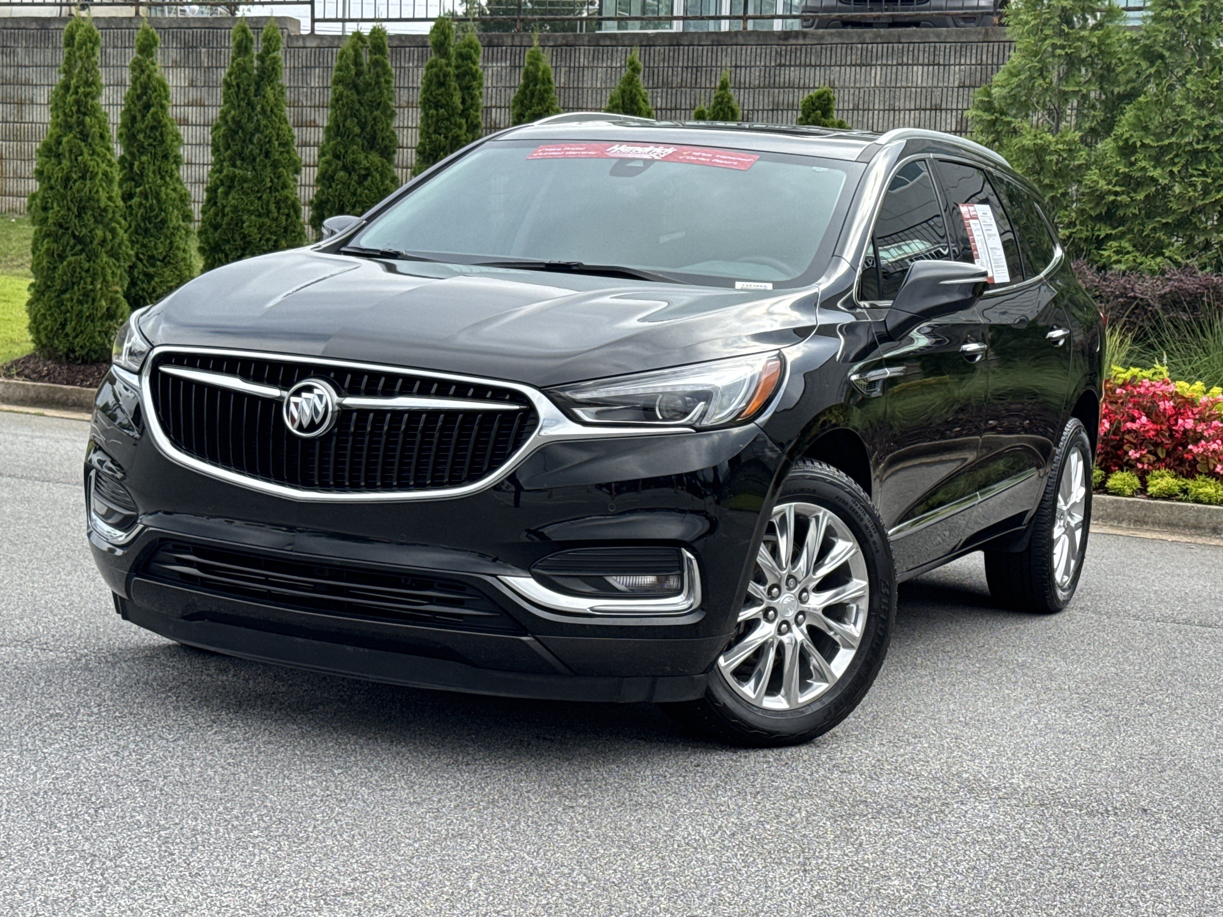Used 2018 Buick Enclave Premium w/ Experience Buick Package FWD image 5