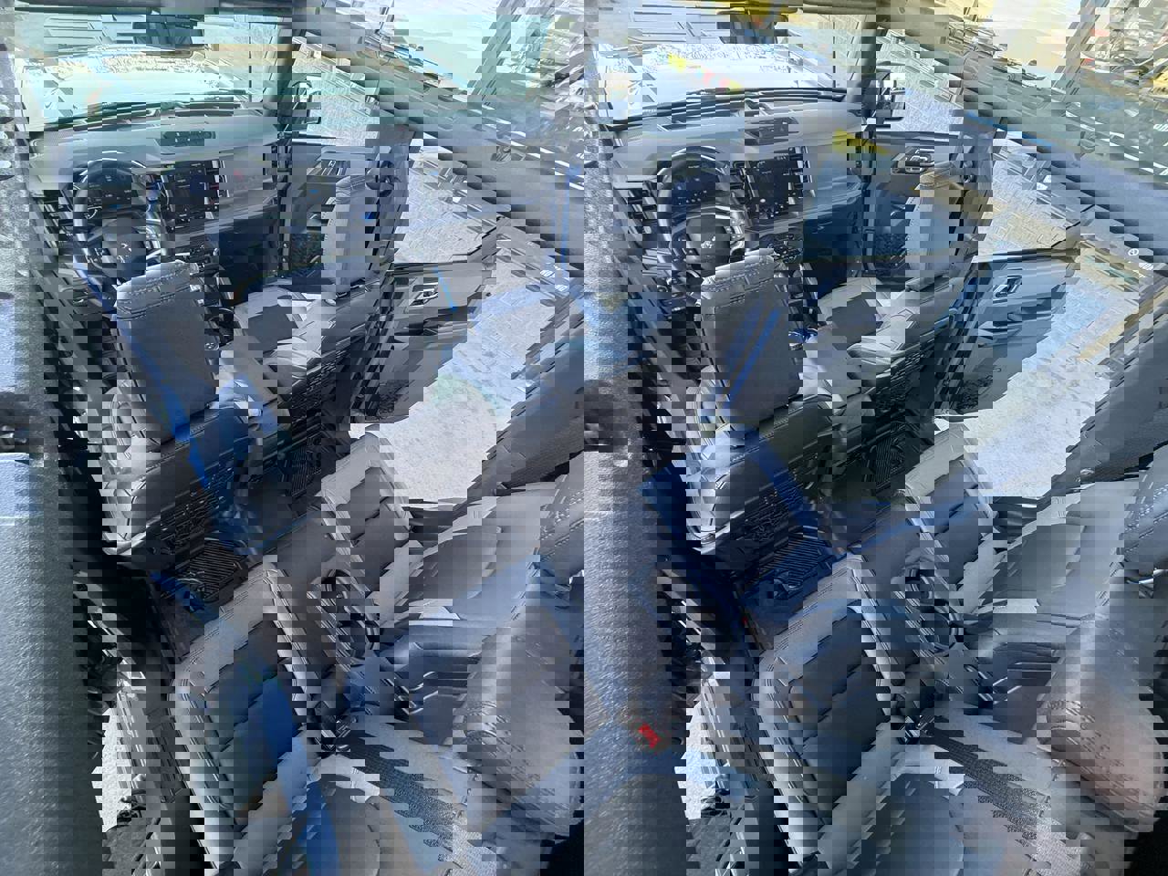 Used 2024 Ford Bronco Black Diamond image 16