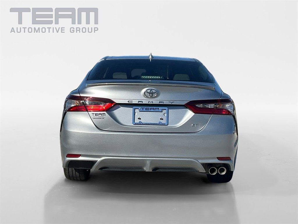 Used 2024 Toyota Camry SE image 6