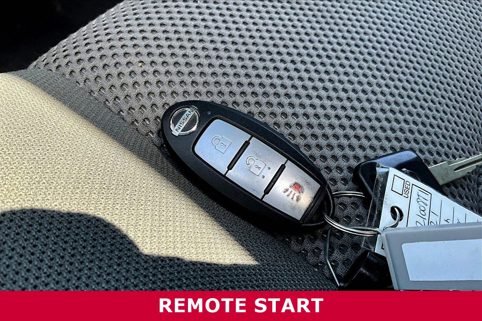 Used 2021 Nissan Frontier SV w/ Midnight Edition Floor Mats AWD/4WD image 33