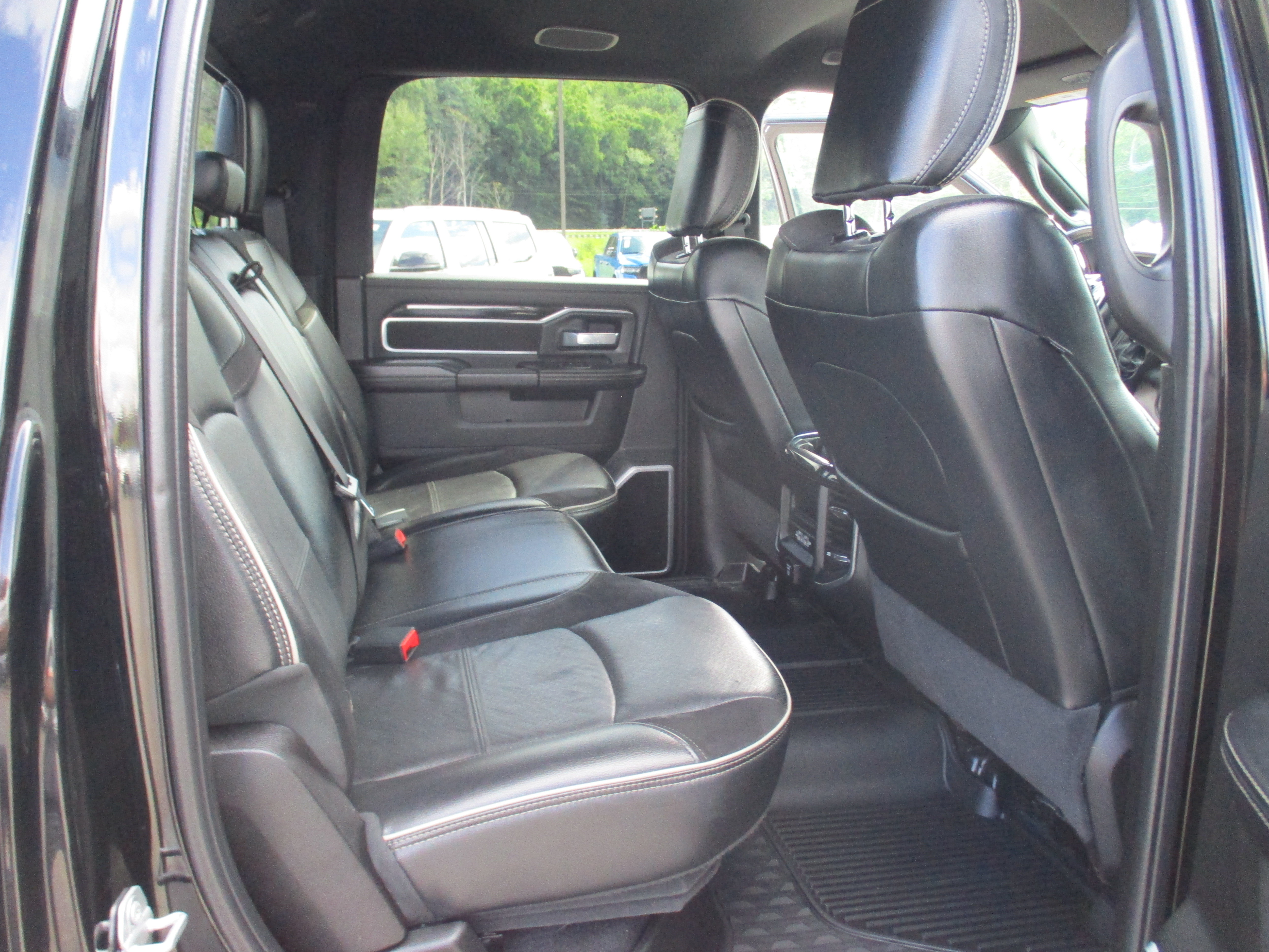 Used 2020 RAM 2500 Laramie AWD/4WD image 13