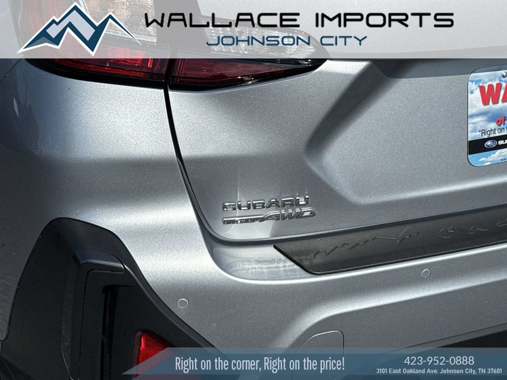 Used 2024 Subaru Crosstrek 2.5i Limited w/ Crosstrek Mirror Package AWD/4WD image 3