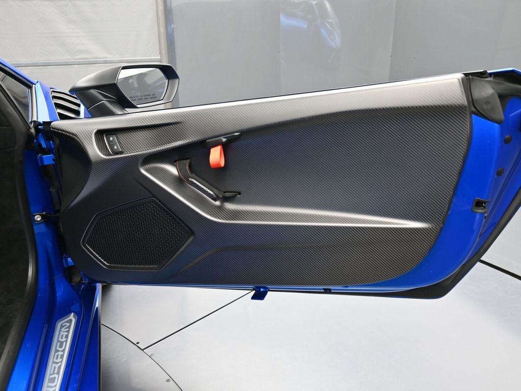 Used 2024 Lamborghini Huracan STO image 26