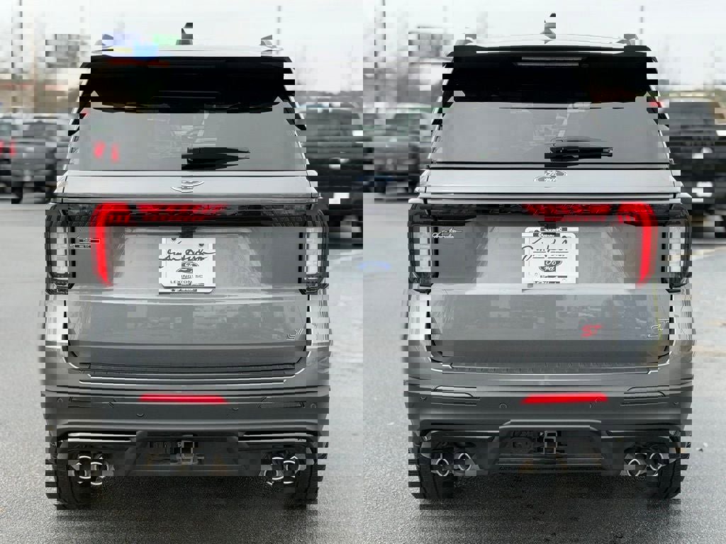 Certified 2025 Ford Explorer ST image 14