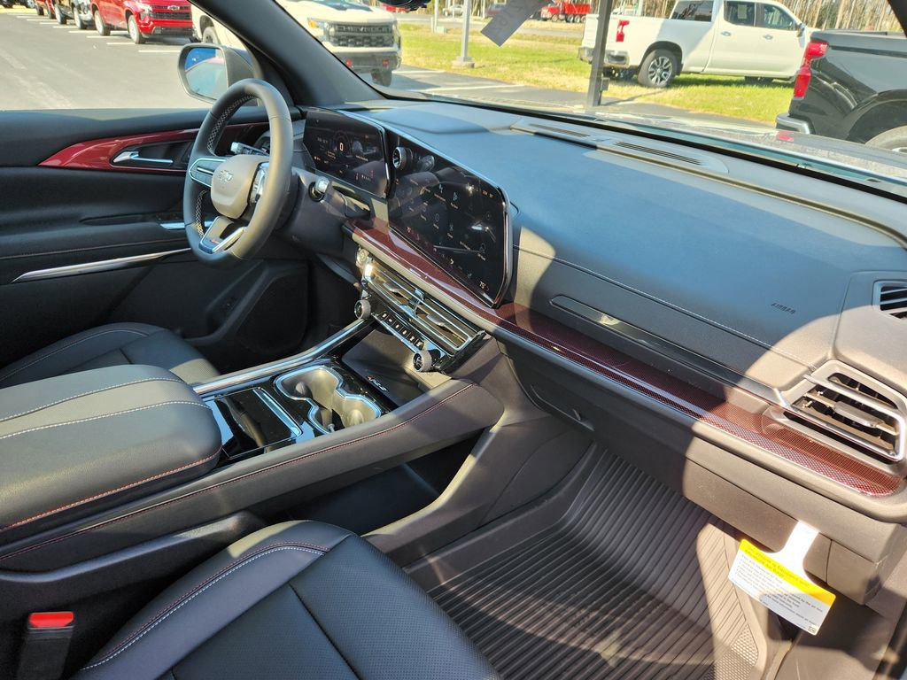 New 2026 Chevrolet Traverse Z71 w/ Driver Confidence Package image 8