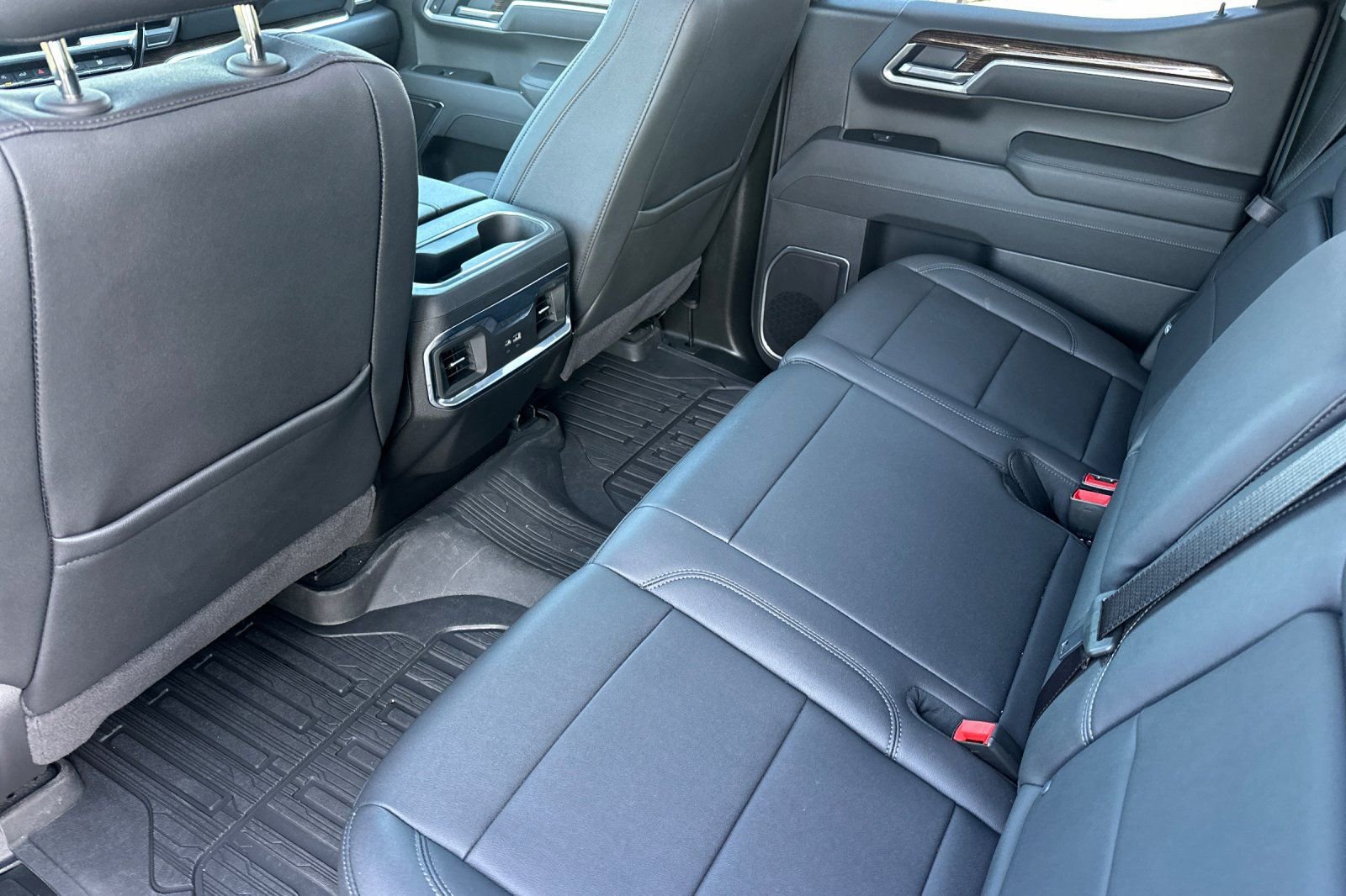 Used 2026 GMC Sierra 1500 Elevation w/ Elevation Premium Package AWD/4WD image 14