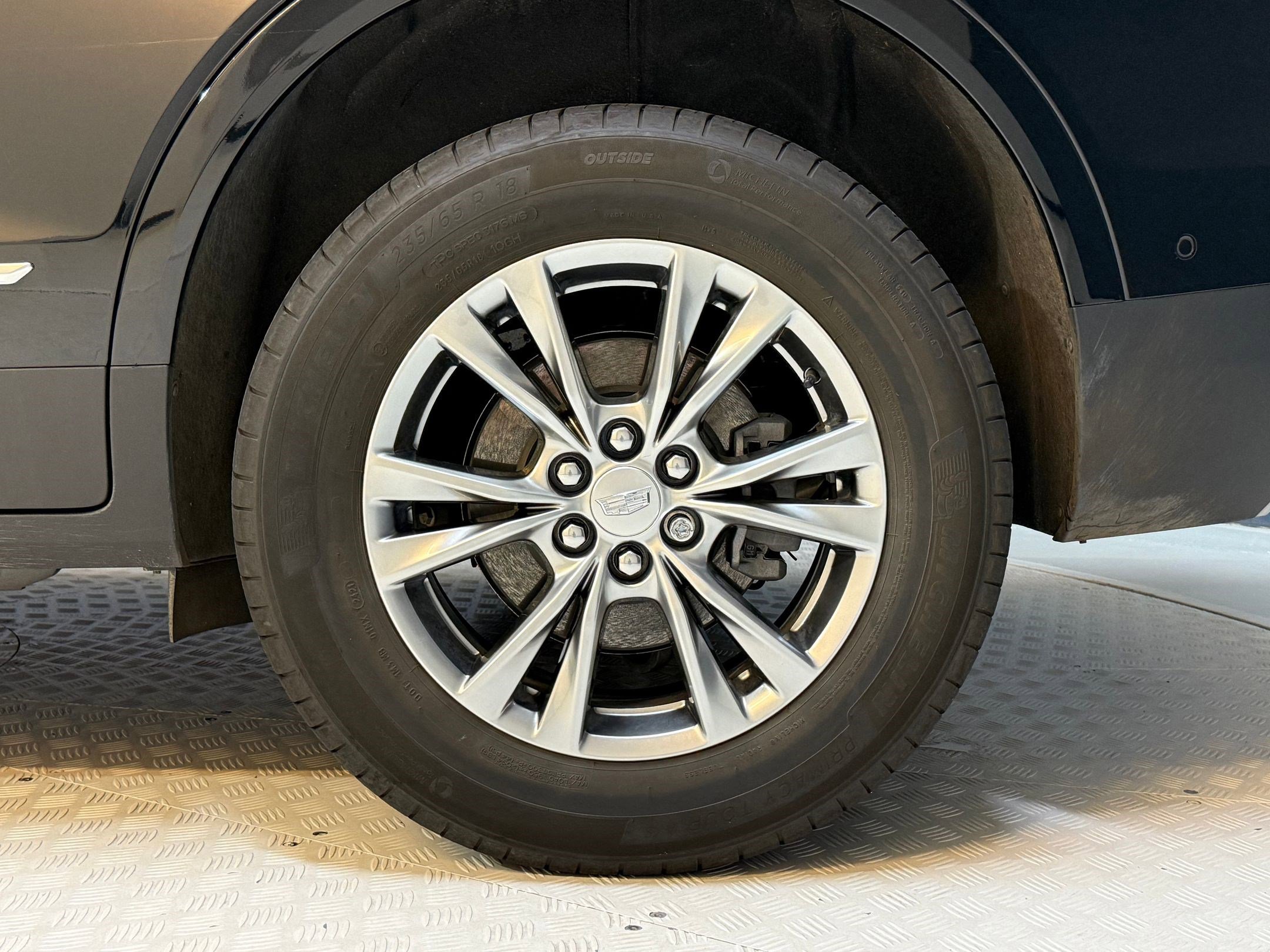 Certified 2022 Cadillac XT5 Premium Luxury w/ Technology Package image 12