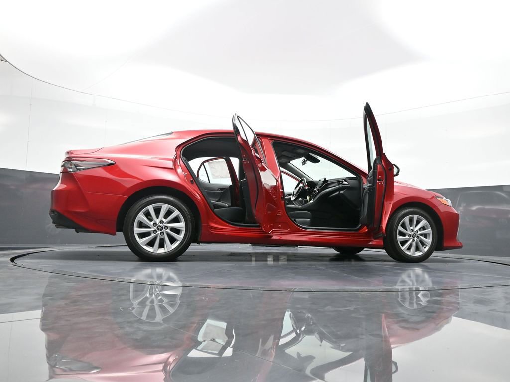 Certified 2023 Toyota Camry LE image 44