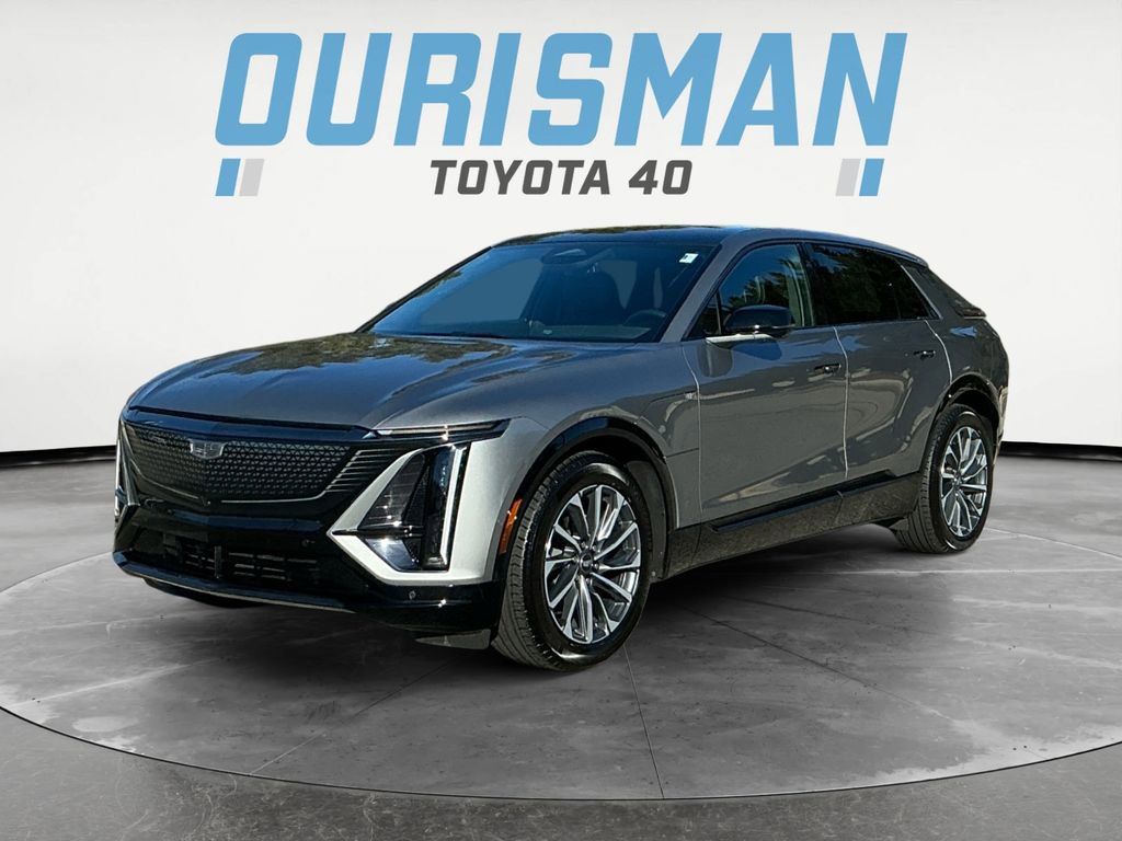 Used 2024 Cadillac Lyriq Sport image 3