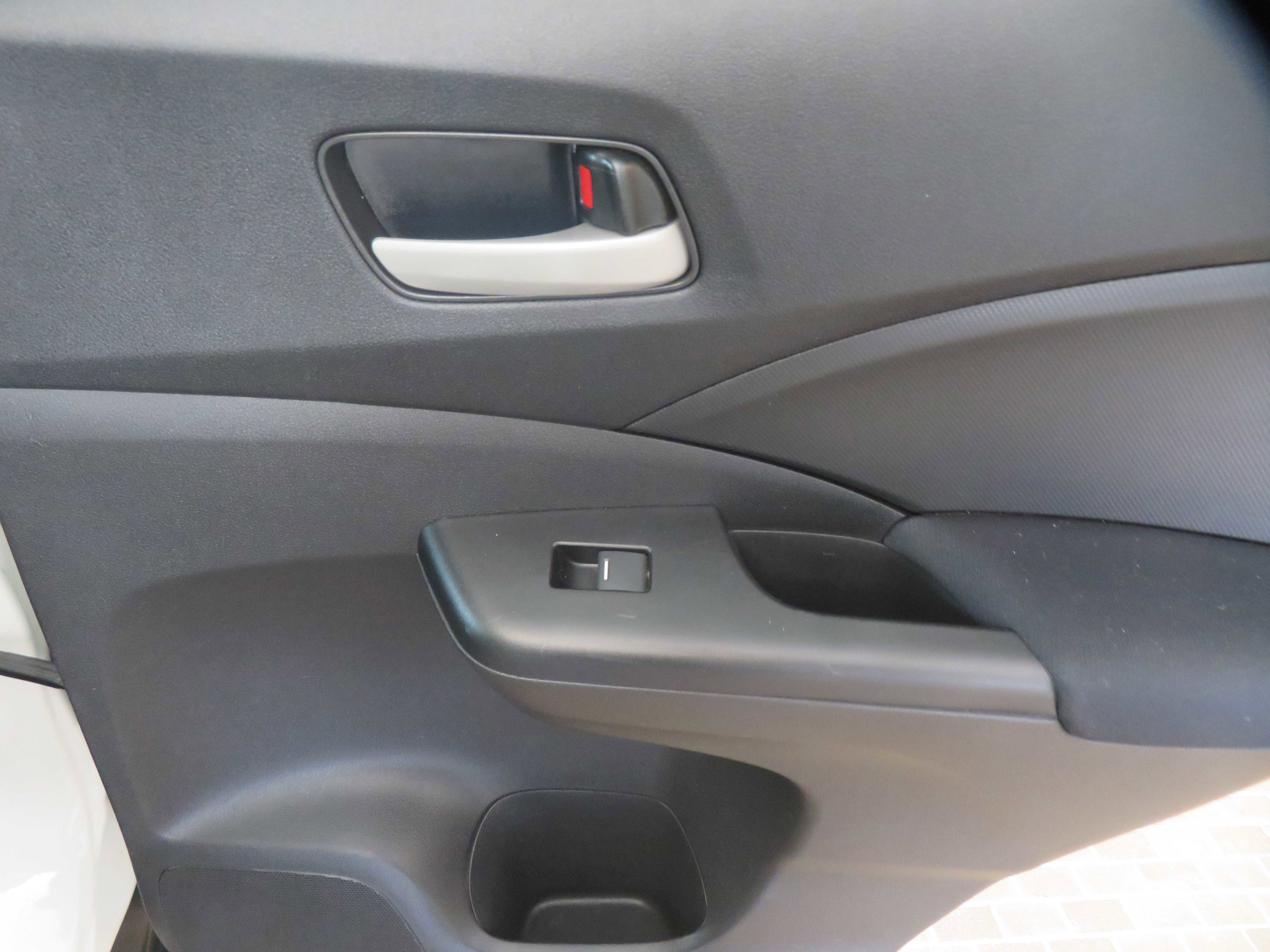 Used 2015 Honda CR-V LX image 22