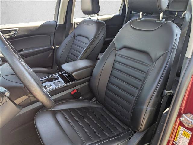 Used 2019 Ford Edge SEL w/ Equipment Group 201A FWD image 17