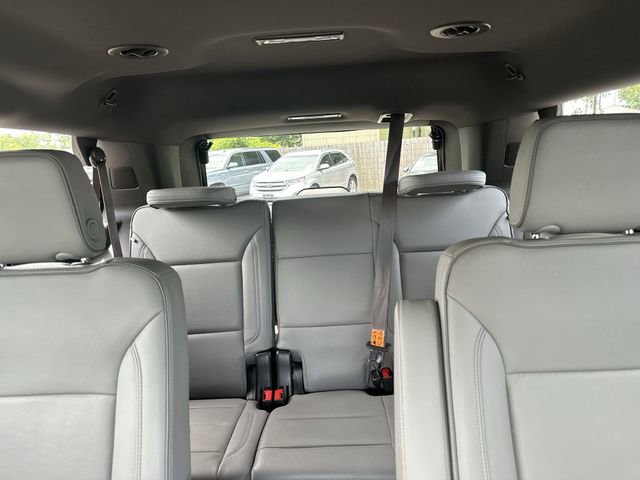 Used 2023 GMC Yukon SLT w/ SLT Luxury Package RWD image 13