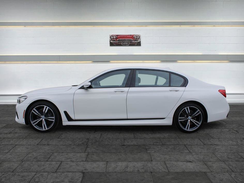 Used 2016 BMW 740i RWD image 4