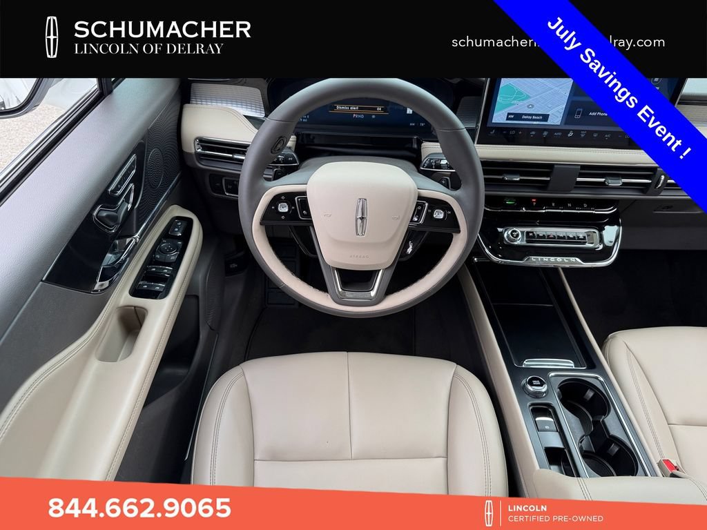 Used 2024 Lincoln Corsair FWD image 13
