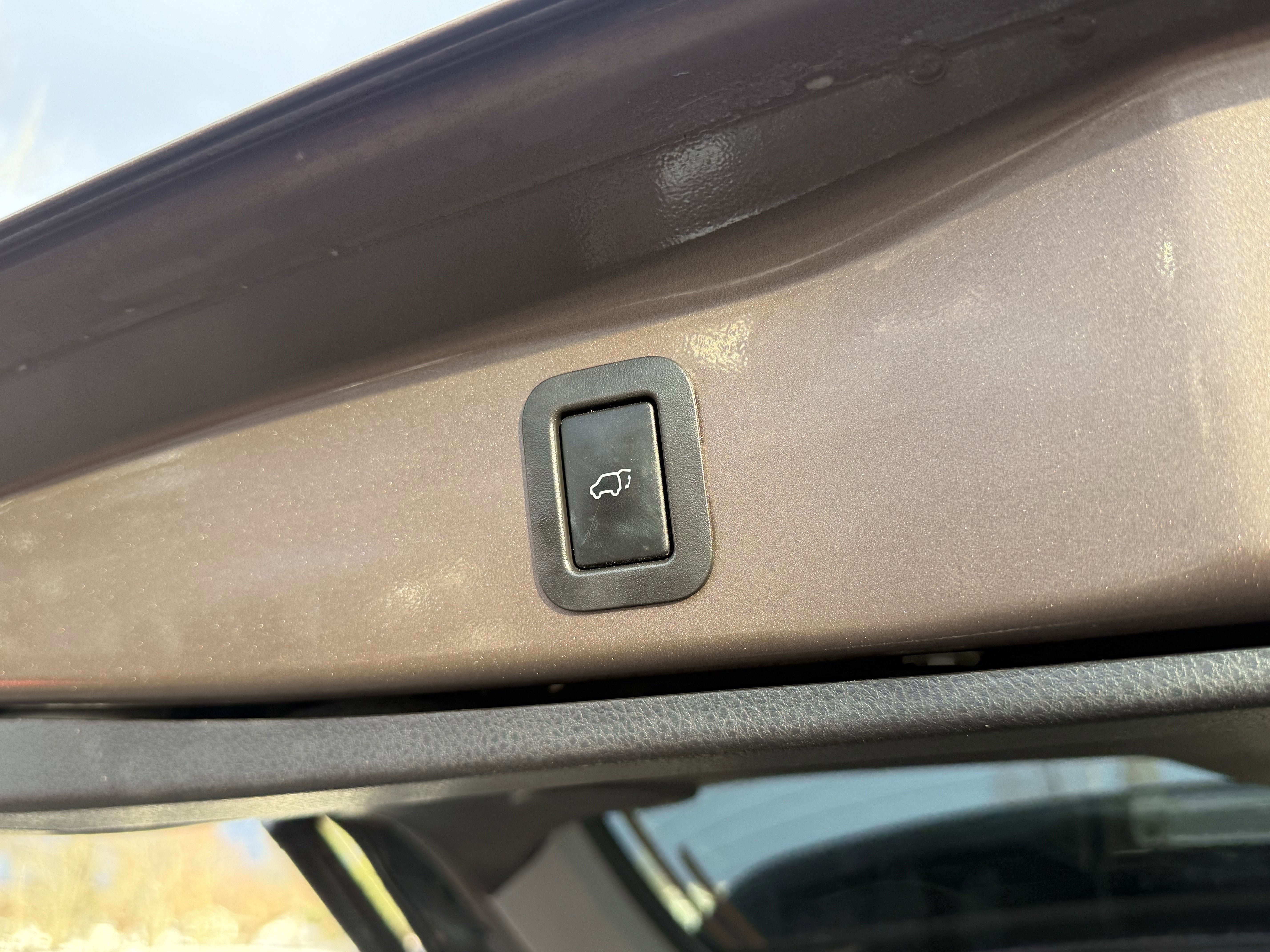 Used 2017 Toyota Highlander Limited image 36