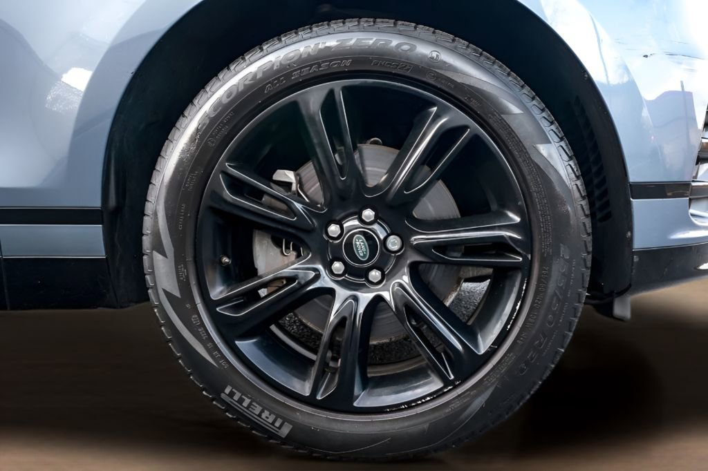 Used 2022 Land Rover Range Rover Velar R-Dynamic S image 40