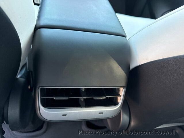 Used 2021 Tesla Model Y Performance AWD/4WD image 17