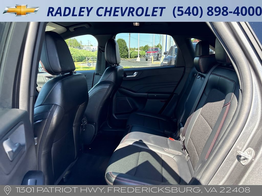 Used 2025 Ford Escape ST-Line FWD image 12
