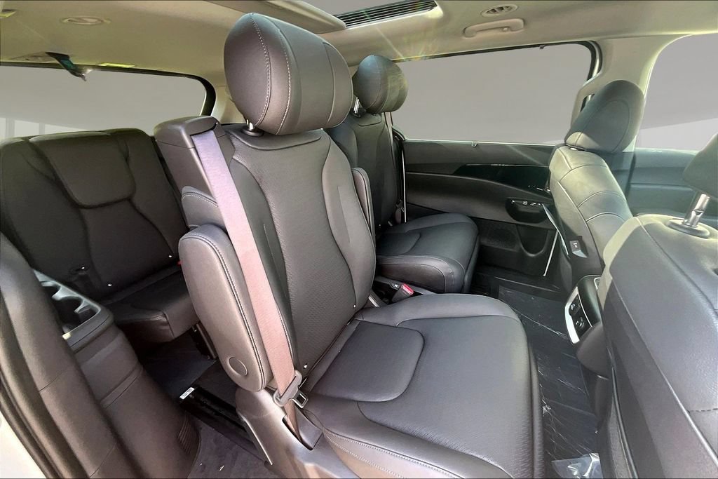 New 2027 Kia Carnival SX Prestige FWD image 10