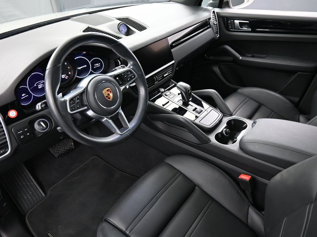 Certified 2023 Porsche Cayenne image 4